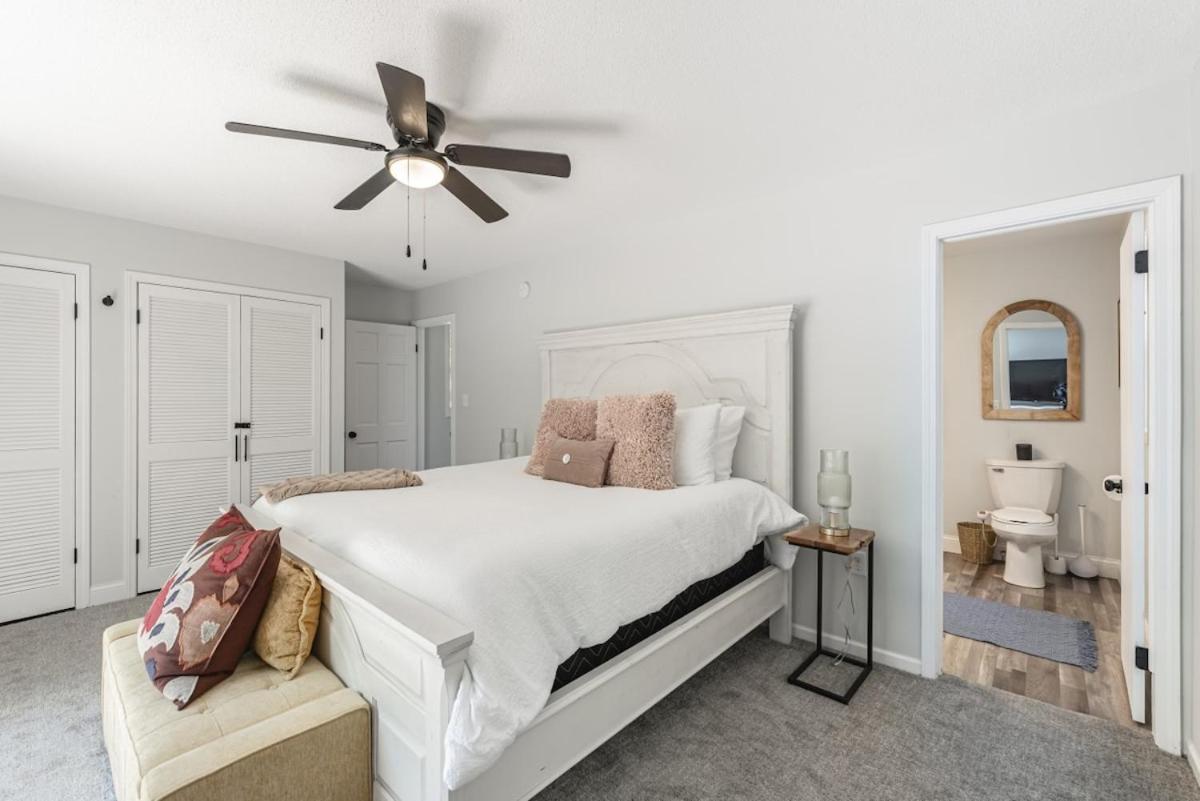 Coastal Comfort Meets Beachside Bliss Muskegon Exterior photo