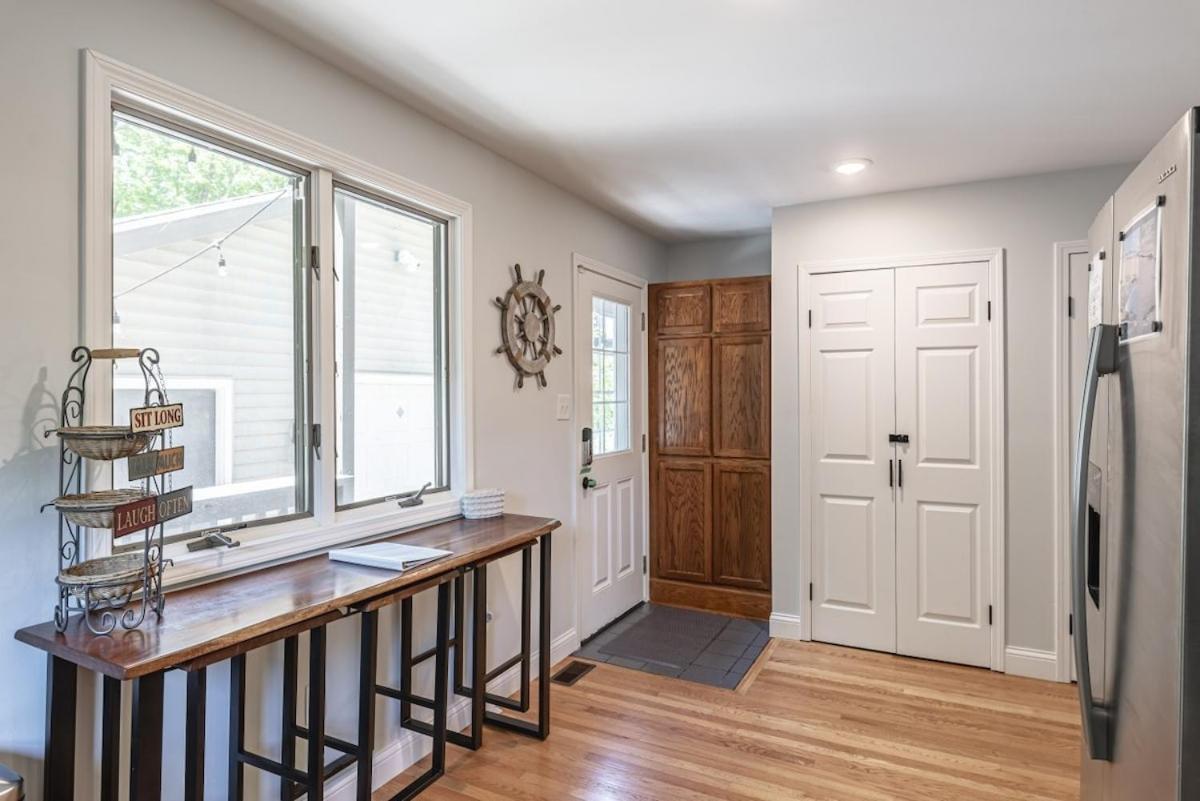 Coastal Comfort Meets Beachside Bliss Muskegon Exterior photo